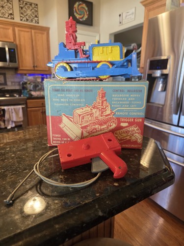 Robert the robot bulldozer - robert,